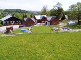 Chalupa Vrchlabí s venkovním bazénem, v areálu Kněžický Vrch - Krkonoše