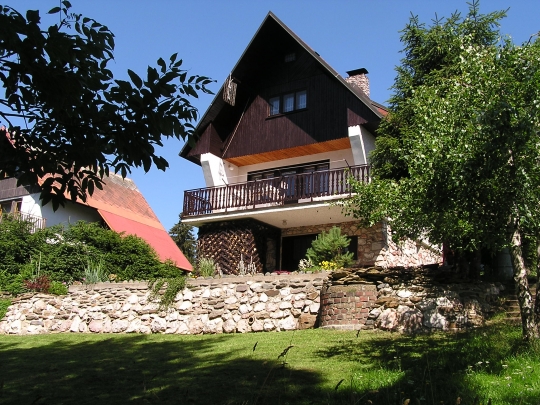 Chata Strážné s prostornou terasou - v Krkonoších