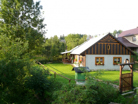 Chalupa Vendryně s venkovním bazénem a zahradou - Beskydy