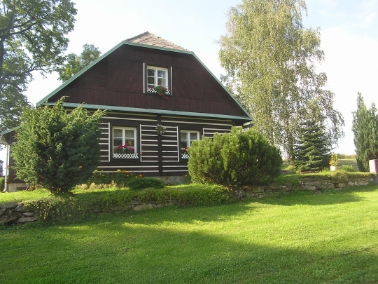 Chalupa Rampuše s vnitřním bazénem a saunou - v Orlických horách 