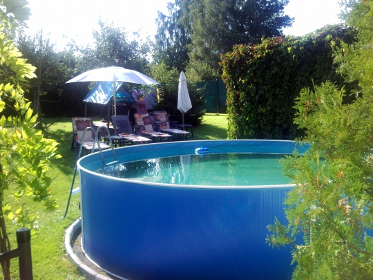 Chalupa Buk s venkovním bazénem a prostornou zahradou - v Jižních Čechách