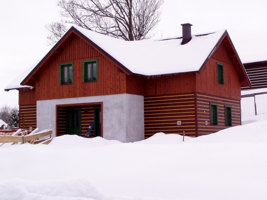 Chalupa ve Vrchlabí v areálu Kněžický Vrch, Krkonoše