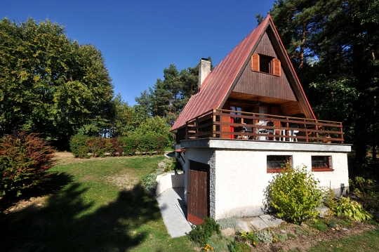 Chalupa Bukovina s prostornou terasou - v Českém ráji