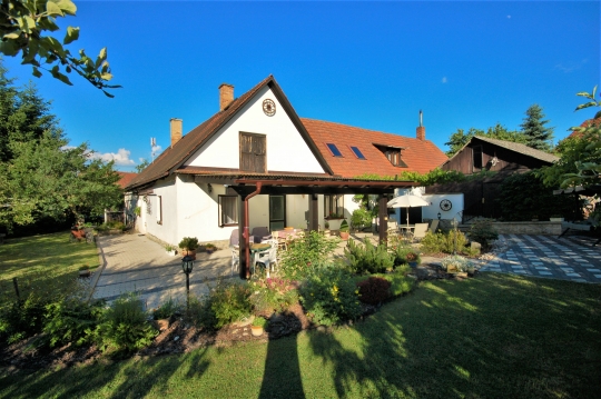 Chalupa Bohuňovice s venkovním bazénem a terasou - v Orlických horach