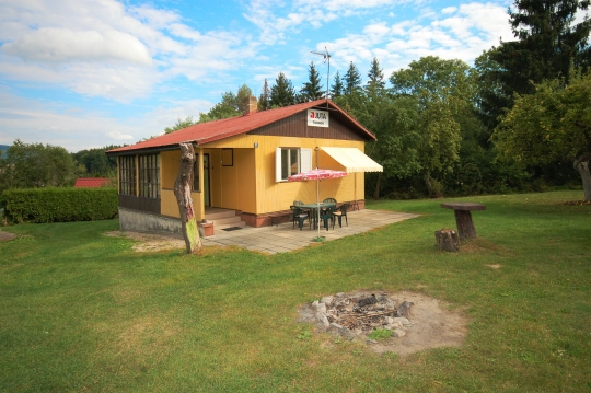 Chata Březka u Jinolic v blízkosti Jinolických rybníků a Prachovských skal - Český ráj