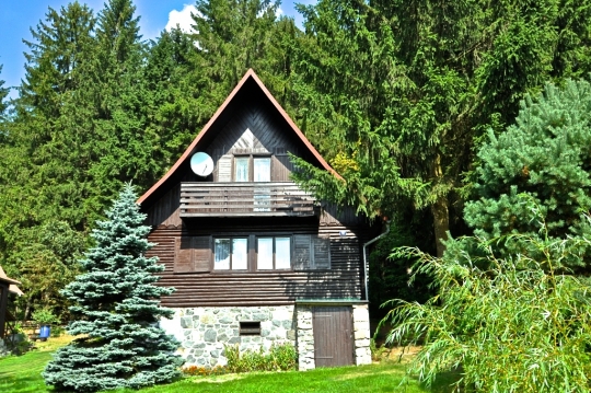 Chata Pustá Rybná u koupaliště na Vysočině